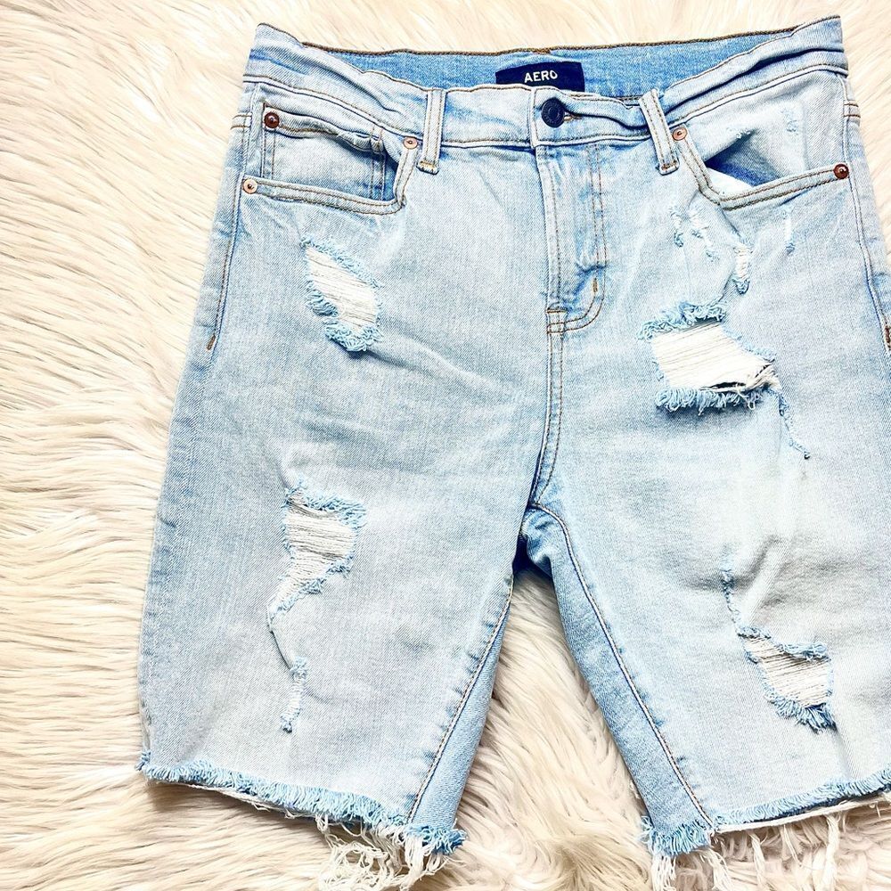 Aero Slim Cut Off Distressed Bermuda Shorts Light Wash Size 31